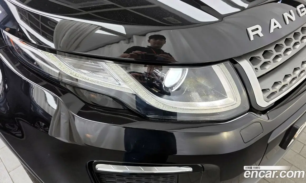 Land Rover Range Rover Evoque 2018 2.0 автомат (гидро), фото 8 Land Rover Range Rover Evoque 2018 2.0 автомат (гидро), фото 8