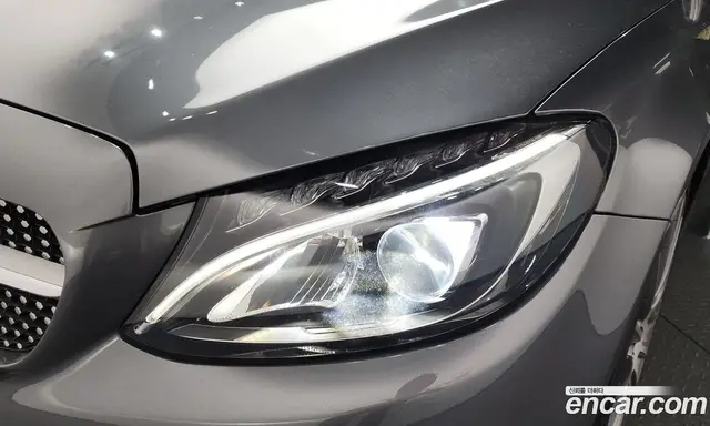 Mercedes-Benz C-Class 2018 2.0 автомат (гидро), миниатюра 8