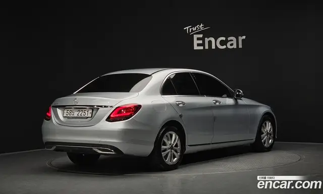Mercedes-Benz C-Class, 2019, 101 159 км