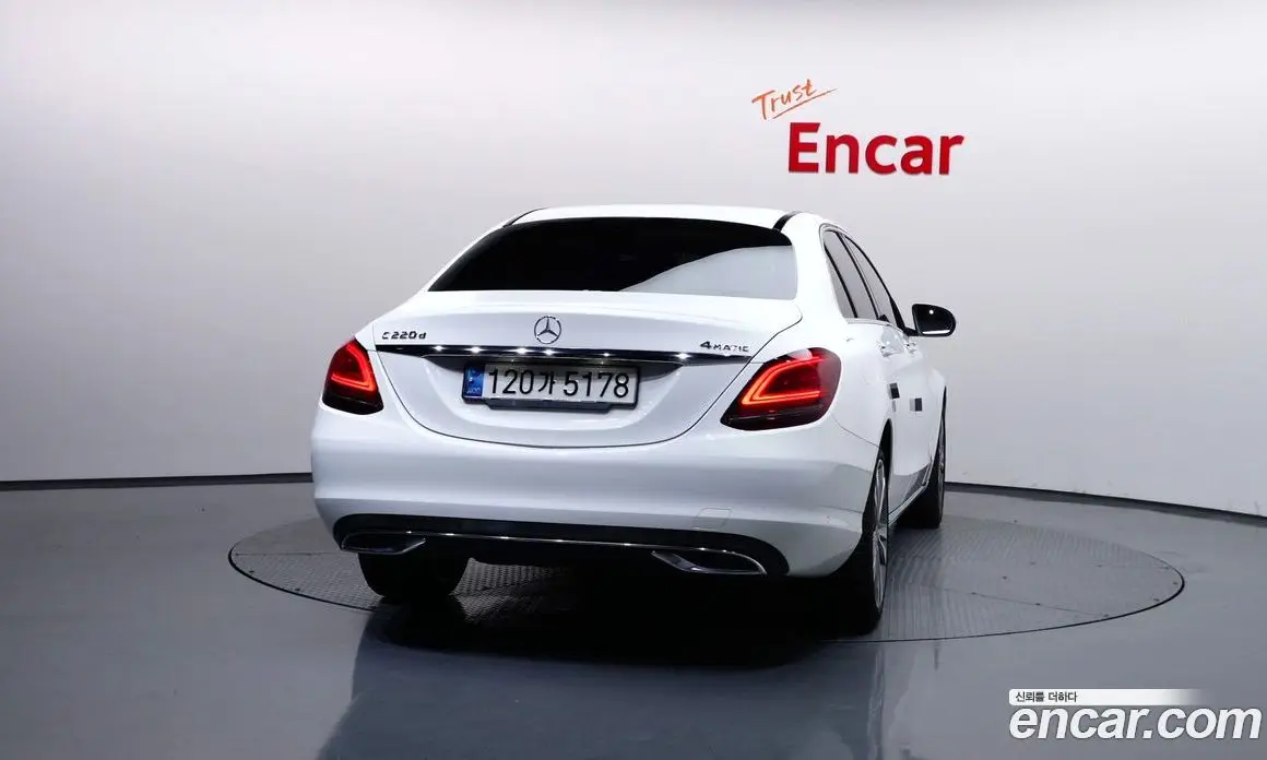 Mercedes-Benz C-Class 2021 1.9 автомат (гидро), фото 4 Mercedes-Benz C-Class 2021 1.9 автомат (гидро), фото 4