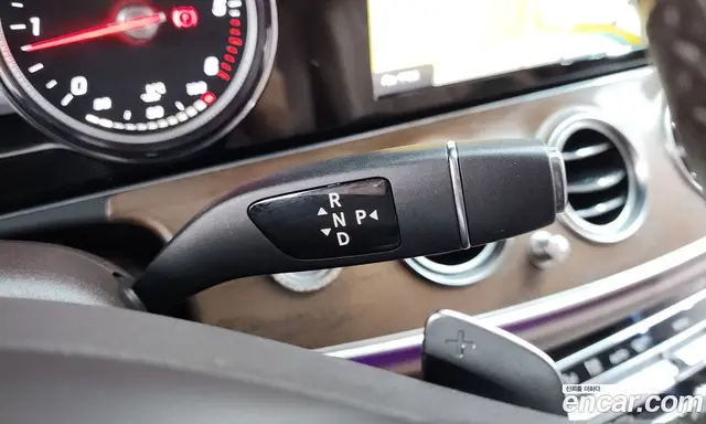 Mercedes-Benz E-Class 2018 1.9 автомат (гидро), миниатюра 12