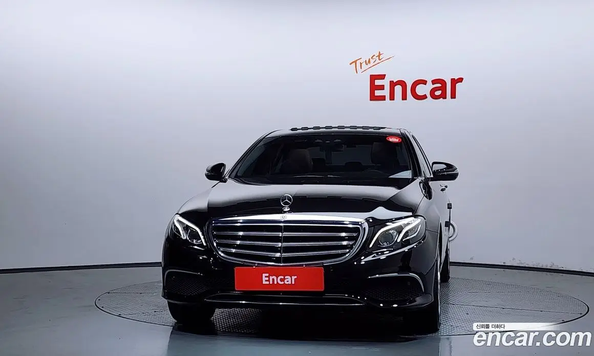 Mercedes-Benz E-Class 2018 1.9 автомат (гидро), фото 3 Mercedes-Benz E-Class 2018 1.9 автомат (гидро), фото 3