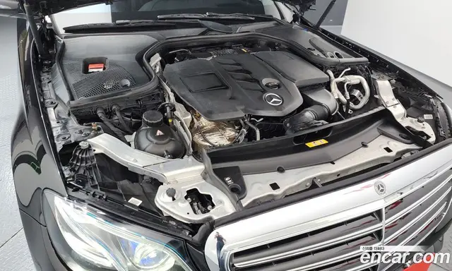 Mercedes-Benz E-Class 2018 1.9 автомат (гидро), миниатюра 6 Mercedes-Benz E-Class 2018 1.9 автомат (гидро), миниатюра 6