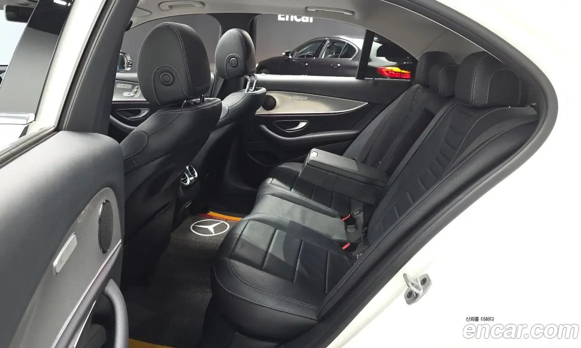 Mercedes-Benz E-Class 2019 2.0 автомат (гидро), фото 17 Mercedes-Benz E-Class 2019 2.0 автомат (гидро), фото 17