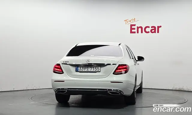 Mercedes-Benz E-Class 2019 2.0 автомат (гидро), миниатюра 3 Mercedes-Benz E-Class 2019 2.0 автомат (гидро), миниатюра 3