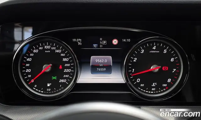 Mercedes-Benz E-Class 2019 2.0 автомат (гидро), миниатюра 10 Mercedes-Benz E-Class 2019 2.0 автомат (гидро), миниатюра 10