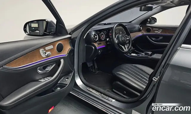 Mercedes-Benz E-Class 2019 1.9 автомат (гидро), миниатюра 12