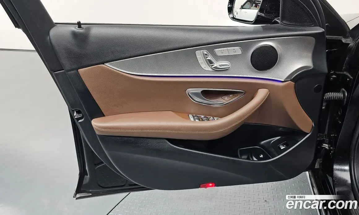 Mercedes-Benz E-Class 2019 2.0 автомат (гидро), фото 14