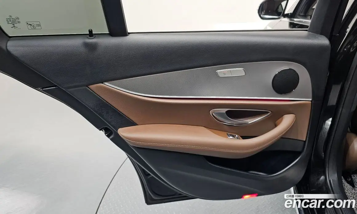 Mercedes-Benz E-Class 2019 2.0 автомат (гидро), фото 15