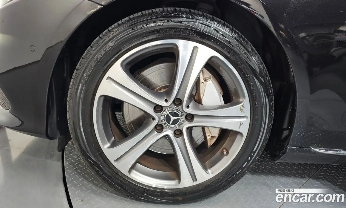 Mercedes-Benz E-Class 2019 2.0 автомат (гидро), фото 5