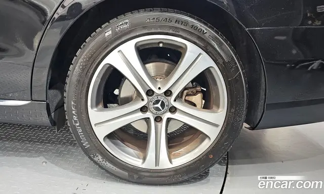 Mercedes-Benz E-Class 2019 2.0 автомат (гидро), миниатюра 7