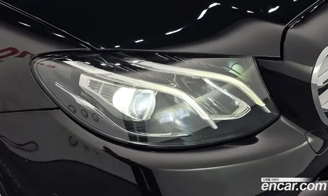 Mercedes-Benz E-Class 2019 2.0 автомат (гидро), миниатюра 8