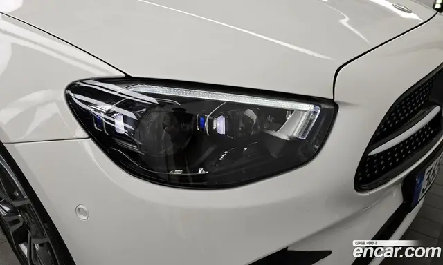 Mercedes-Benz E-Class 2022 2.0 автомат (гидро), миниатюра 8