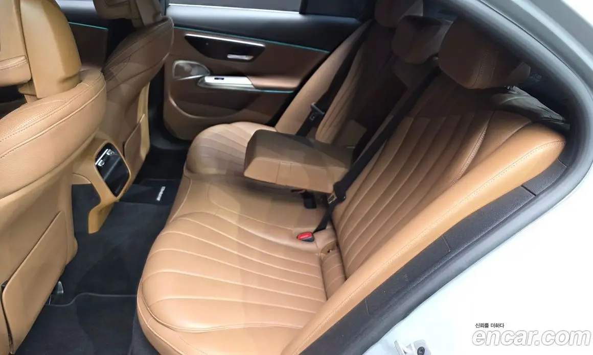 Mercedes-Benz E-Class 2024 2.0 автомат (гидро), фото 18 Mercedes-Benz E-Class 2024 2.0 автомат (гидро), фото 18
