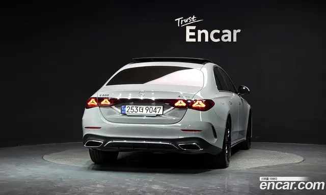 Mercedes-Benz E-Class 2024 2.0 автомат (гидро), миниатюра 4 Mercedes-Benz E-Class 2024 2.0 автомат (гидро), миниатюра 4