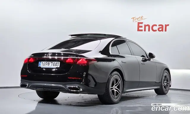 Mercedes-Benz E-Class, 2024, 29 985 км