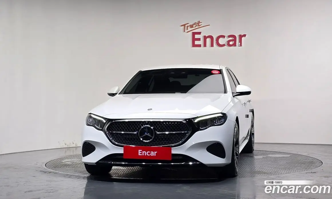 Mercedes-Benz E-Class 2024 2.0 автомат (гидро), фото 3