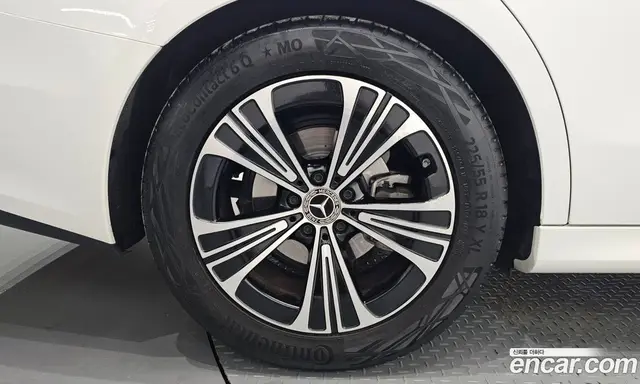 Mercedes-Benz E-Class 2025 2.0 автомат (гидро), миниатюра 5 Mercedes-Benz E-Class 2025 2.0 автомат (гидро), миниатюра 5