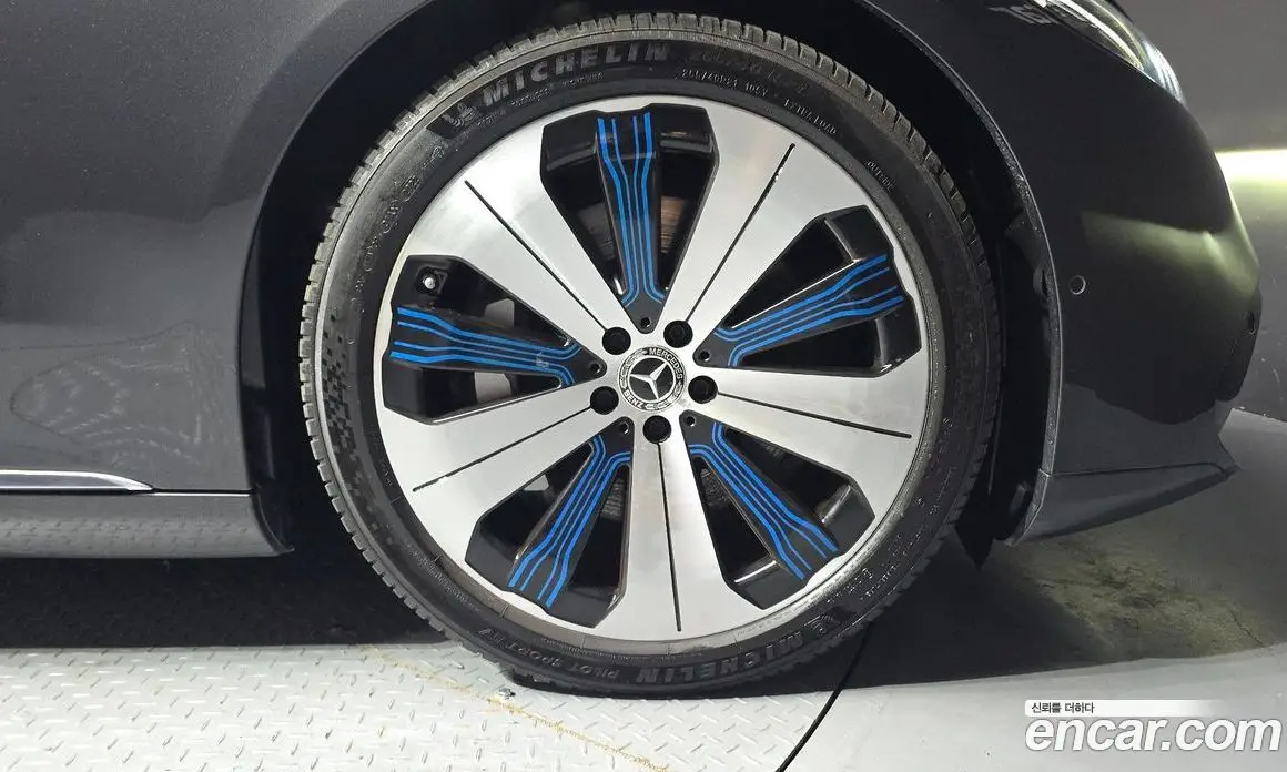 Mercedes-Benz EQS 2022 0.3 автомат (гидро), фото 7