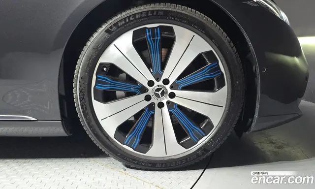Mercedes-Benz EQS 2022 0.3 автомат (гидро), миниатюра 7