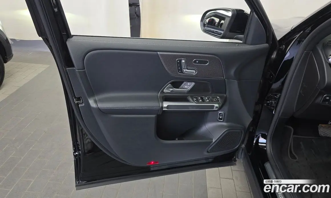 Mercedes-Benz GLB-Class 2021 2.0 автомат (гидро), фото 14
