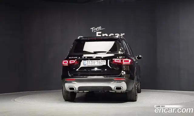 Mercedes-Benz GLB-Class 2021 2.0 автомат (гидро), миниатюра 4