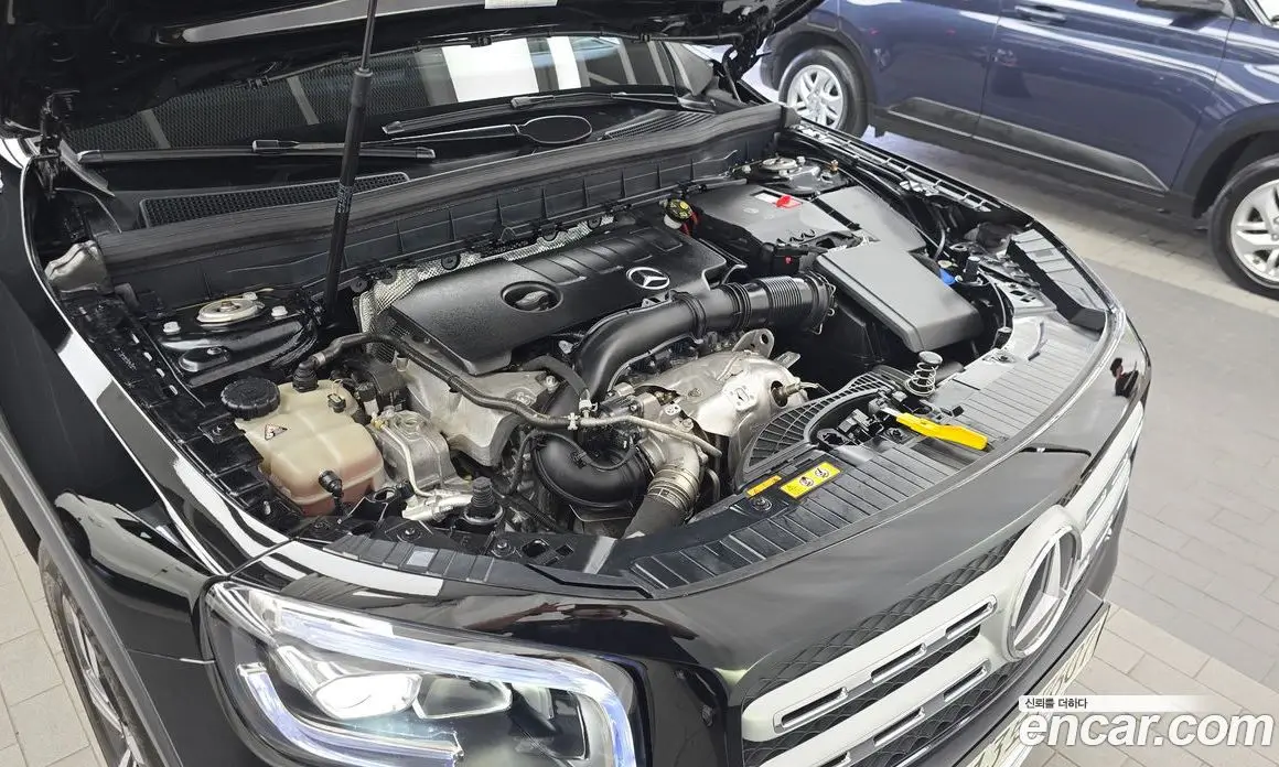 Mercedes-Benz GLB-Class 2021 2.0 автомат (гидро), фото 6