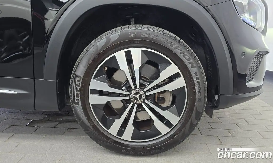 Mercedes-Benz GLB-Class 2021 2.0 автомат (гидро), фото 7
