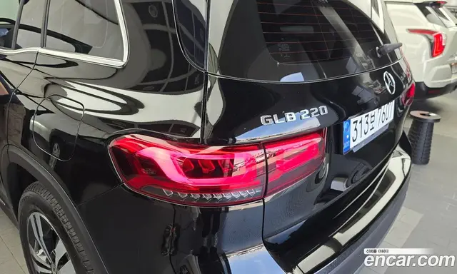 Mercedes-Benz GLB-Class 2021 2.0 автомат (гидро), миниатюра 9