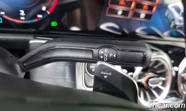 Mercedes-Benz GLB-Class 2022 2.0 автомат (гидро), миниатюра 12