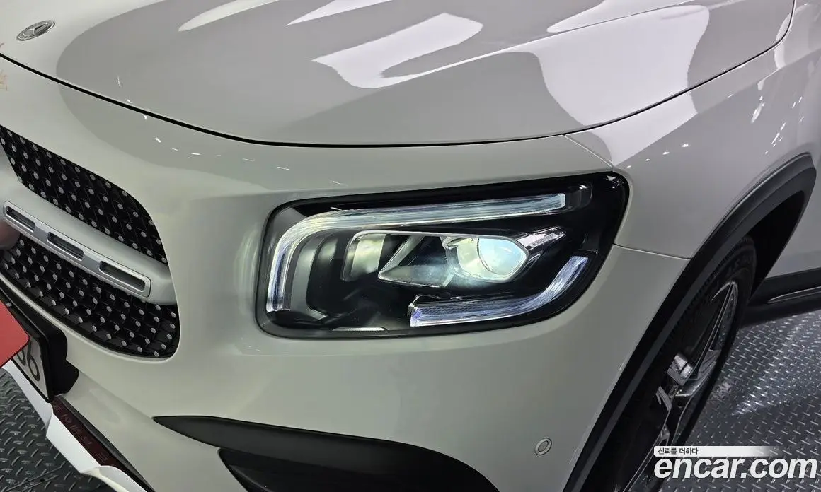 Mercedes-Benz GLB-Class 2022 2.0 автомат (гидро), фото 8 Mercedes-Benz GLB-Class 2022 2.0 автомат (гидро), фото 8