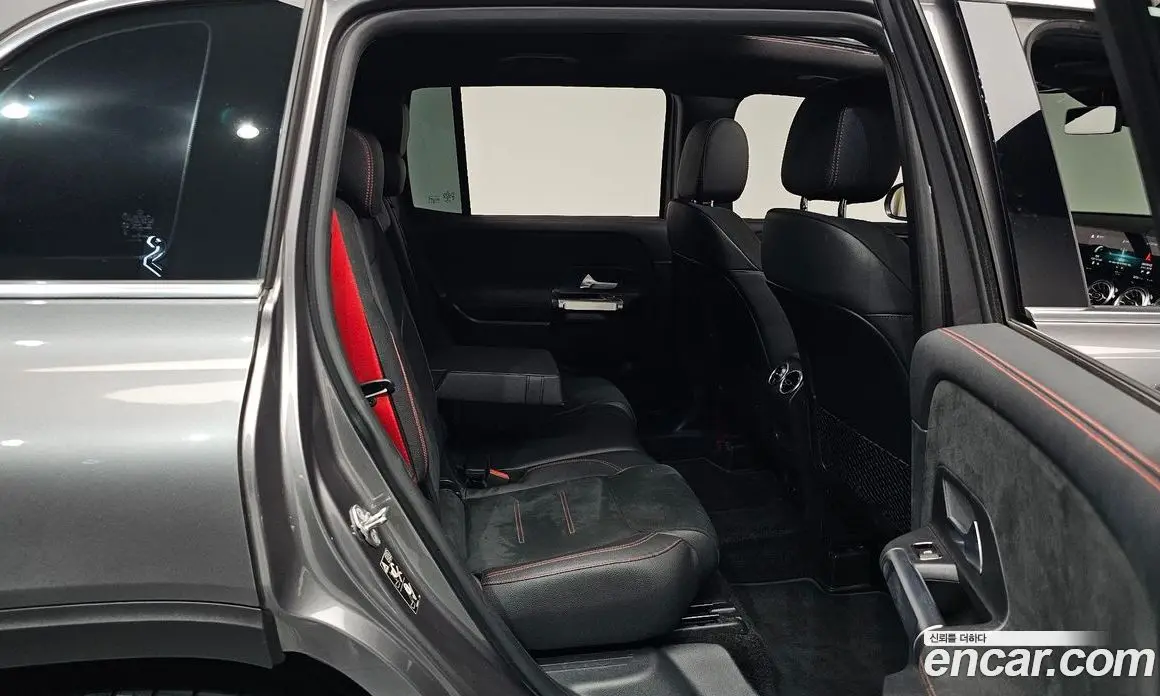 Mercedes-Benz GLB-Class 2022 2.0 автомат (гидро), фото 17