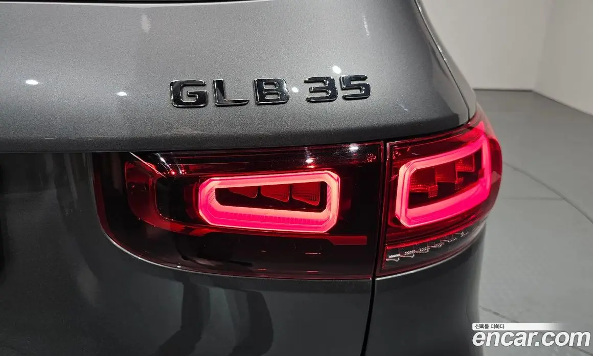 Mercedes-Benz GLB-Class 2022 2.0 автомат (гидро), фото 8