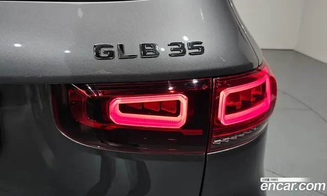 Mercedes-Benz GLB-Class 2022 2.0 автомат (гидро), миниатюра 8
