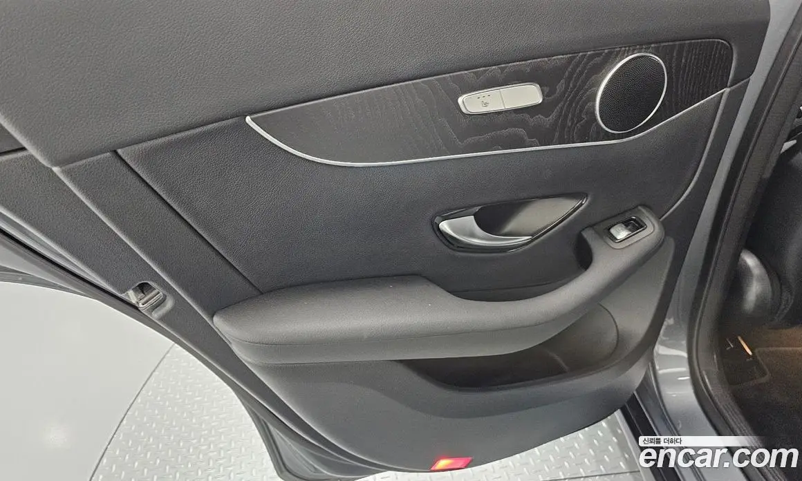 Mercedes-Benz GLC-Class 2019 2.0 автомат (гидро), фото 15 Mercedes-Benz GLC-Class 2019 2.0 автомат (гидро), фото 15