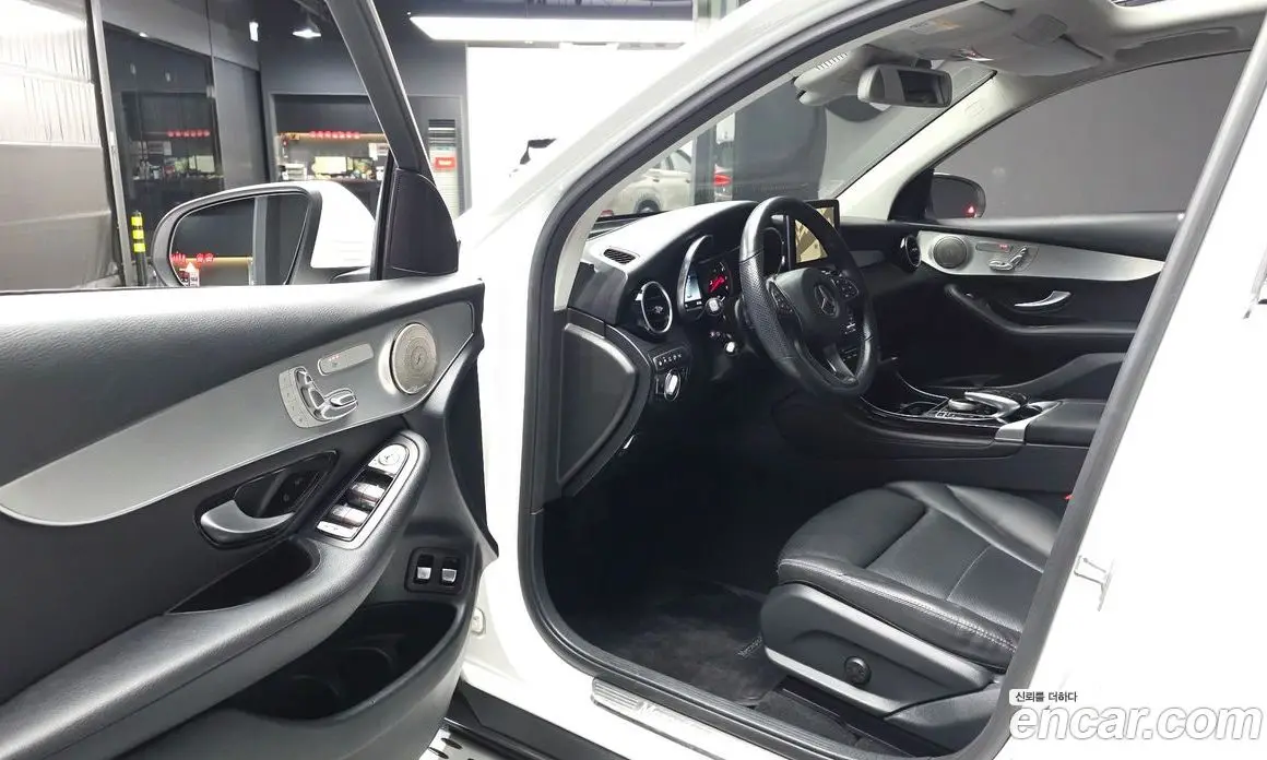 Mercedes-Benz GLC-Class 2019 2.0 автомат (гидро), фото 13 Mercedes-Benz GLC-Class 2019 2.0 автомат (гидро), фото 13