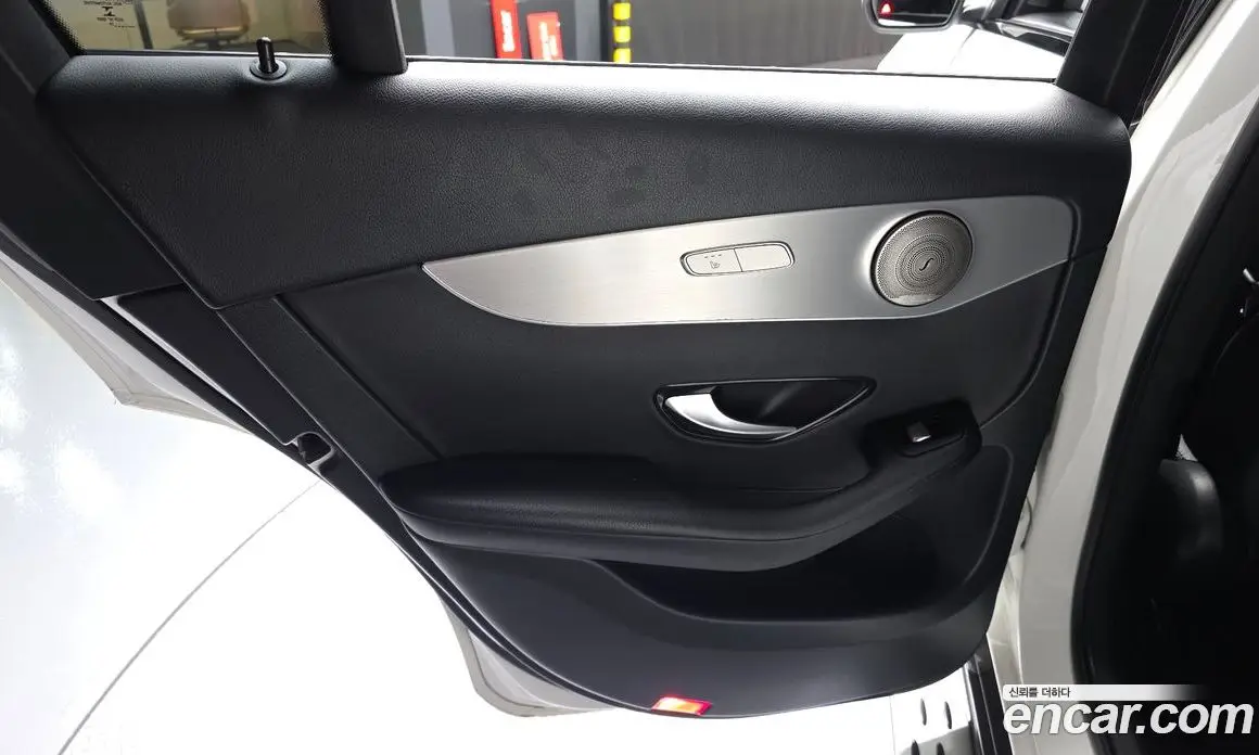 Mercedes-Benz GLC-Class 2019 2.0 автомат (гидро), фото 15 Mercedes-Benz GLC-Class 2019 2.0 автомат (гидро), фото 15