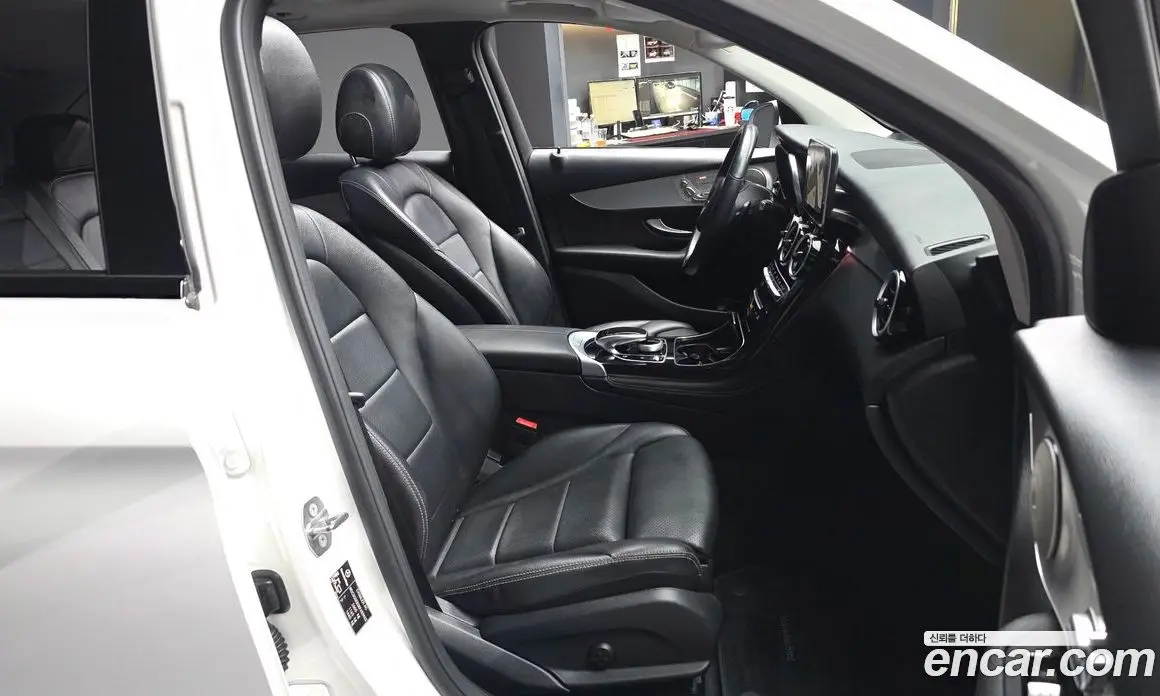 Mercedes-Benz GLC-Class 2019 2.0 автомат (гидро), фото 17 Mercedes-Benz GLC-Class 2019 2.0 автомат (гидро), фото 17