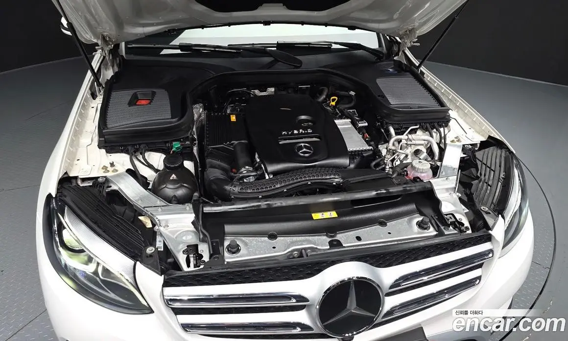 Mercedes-Benz GLC-Class 2019 2.0 автомат (гидро), фото 6 Mercedes-Benz GLC-Class 2019 2.0 автомат (гидро), фото 6