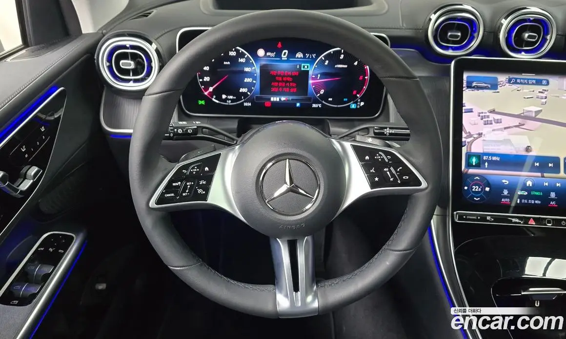 Mercedes-Benz GLC-Class 2023 2.0 автомат (гидро), фото 17