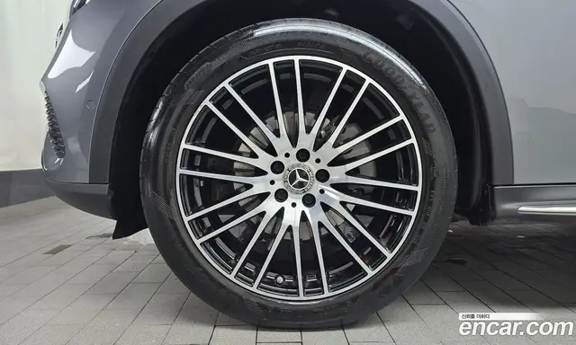 Mercedes-Benz GLC-Class 2023 2.0 автомат (гидро), миниатюра 4