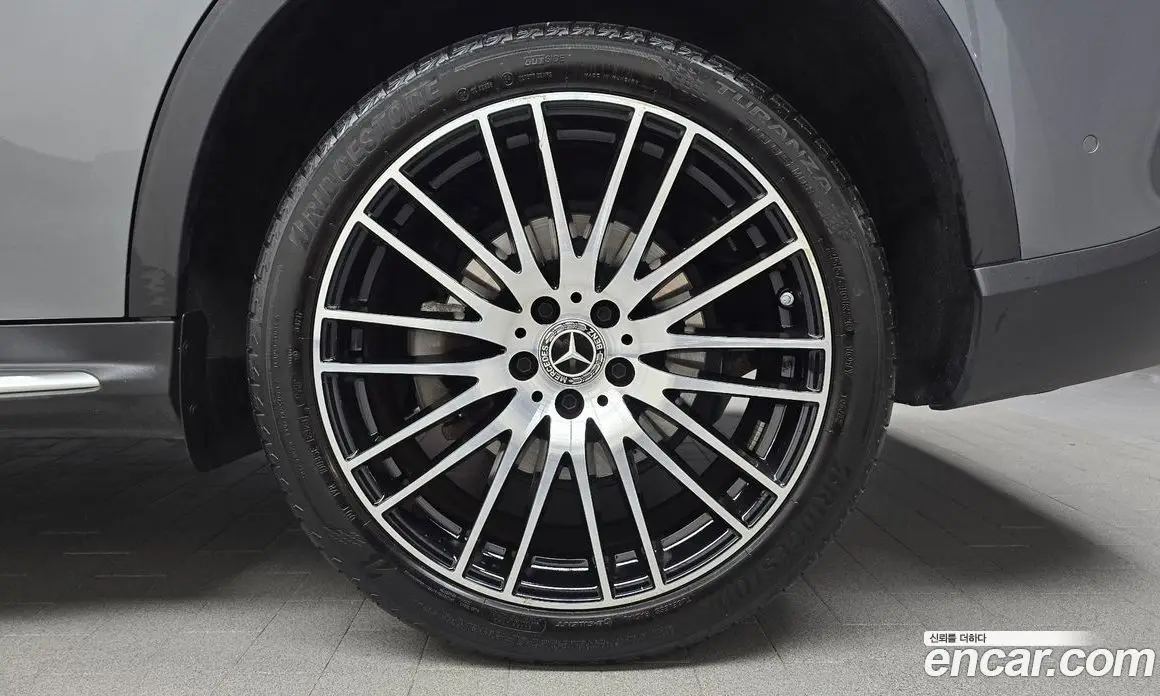 Mercedes-Benz GLC-Class 2023 2.0 автомат (гидро), фото 6