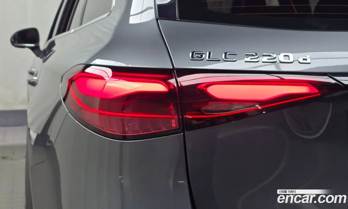 Mercedes-Benz GLC-Class 2023 2.0 автомат (гидро), фото 8