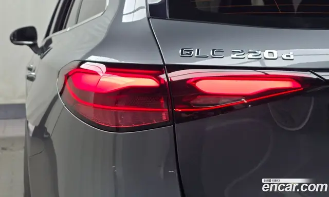 Mercedes-Benz GLC-Class 2023 2.0 автомат (гидро), миниатюра 8