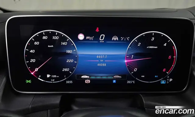 Mercedes-Benz GLC-Class 2023 2.0 автомат (гидро), миниатюра 10