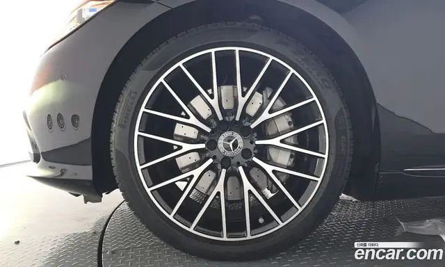 Mercedes-Benz S-Class 2022 4.0 автомат (гидро), миниатюра 4