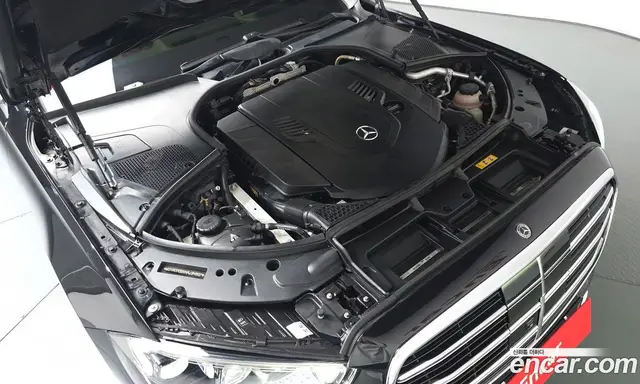 Mercedes-Benz S-Class 2022 4.0 автомат (гидро), миниатюра 5