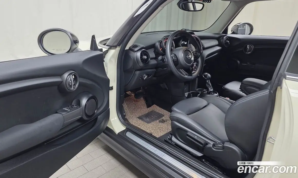 Mini Cooper 2018 1.5 автомат (гидро), фото 13