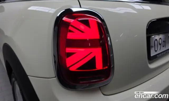 Mini Cooper 2018 1.5 автомат (гидро), миниатюра 9