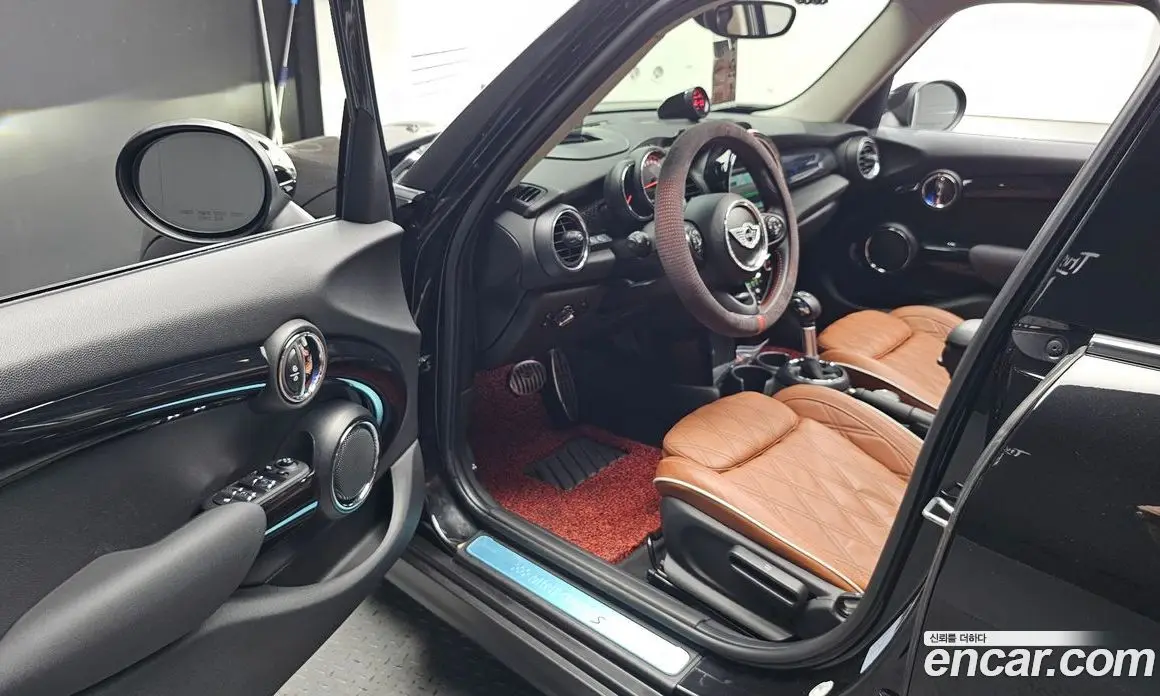 Mini Cooper 2018 2.0 автомат (гидро), фото 13 Mini Cooper 2018 2.0 автомат (гидро), фото 13